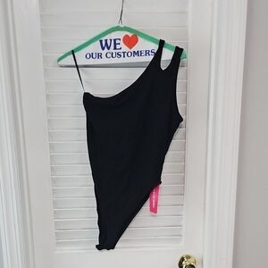 Black One-Shoulder Bodysuit